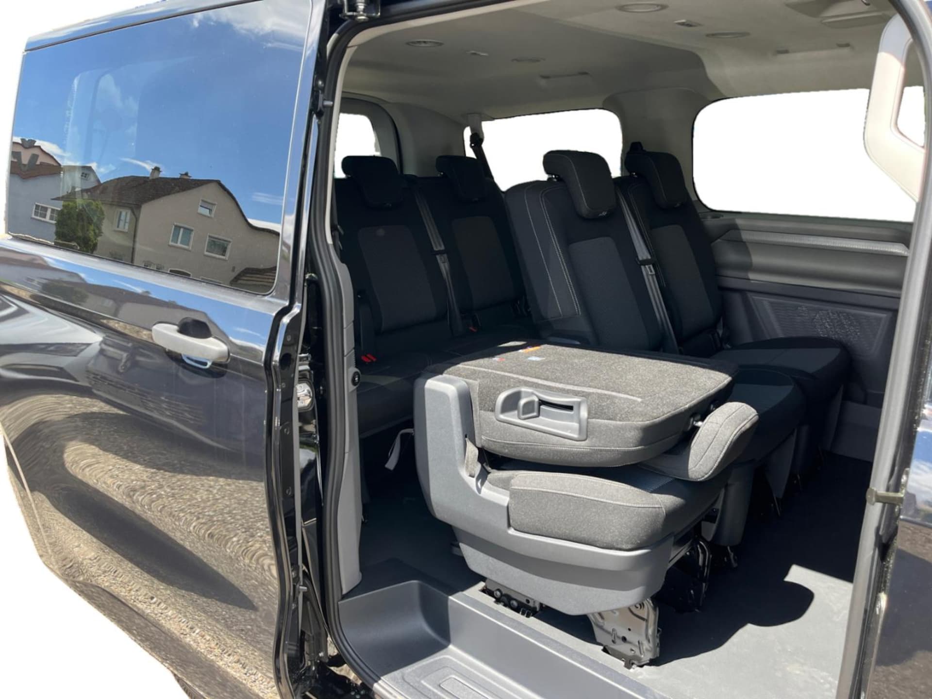 Volkswagen e-Caravelle