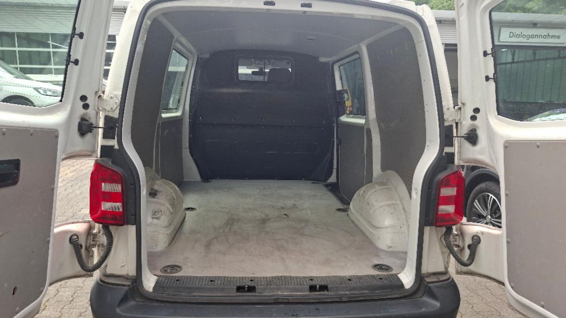 Volkswagen T6 Transporter Kasten kurzer Radstand