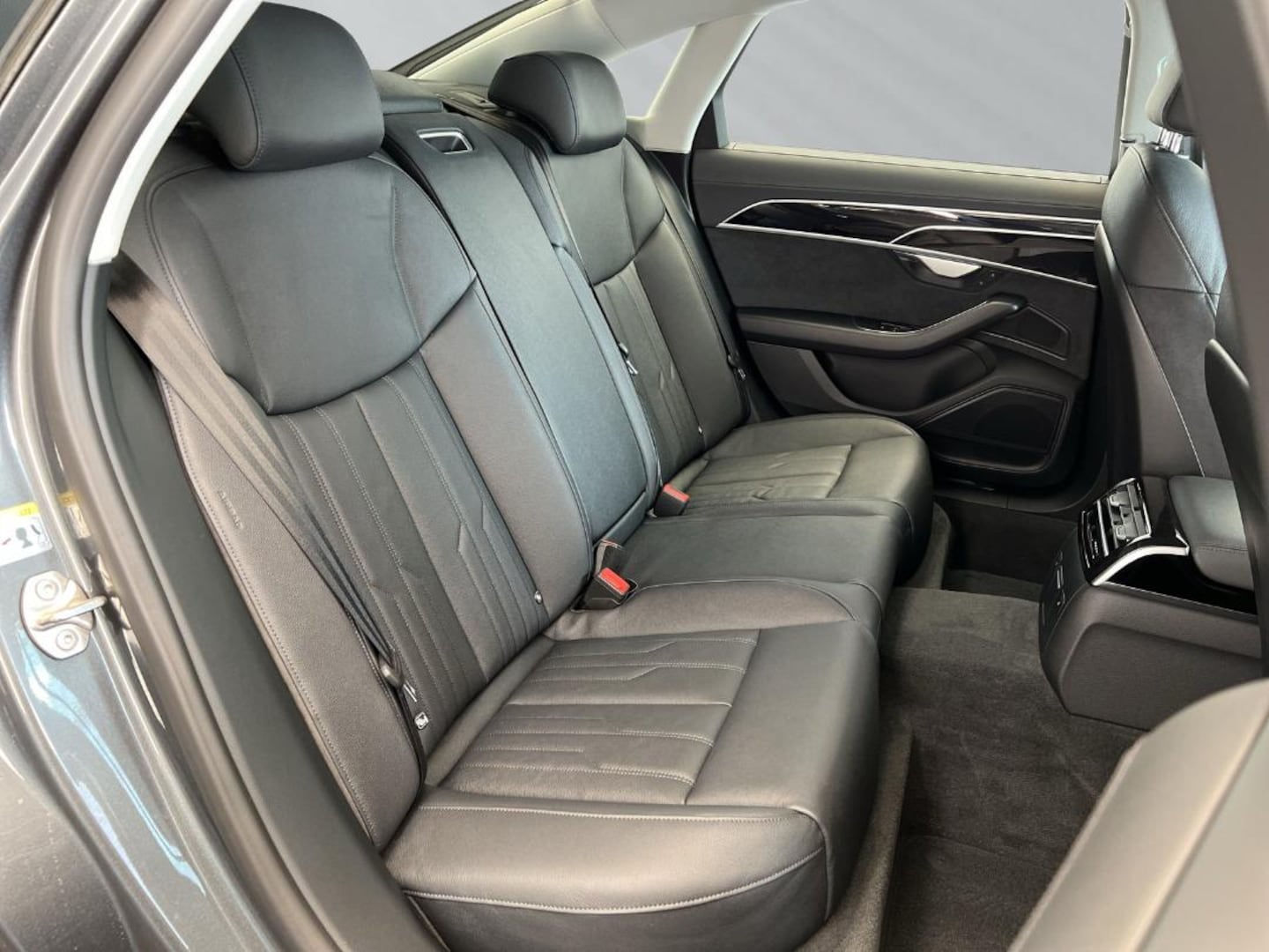 Bild über Audi A8 50 TDI quattro tiptronic - für weitere Informationen kontaktieren Sie den Audi Partner