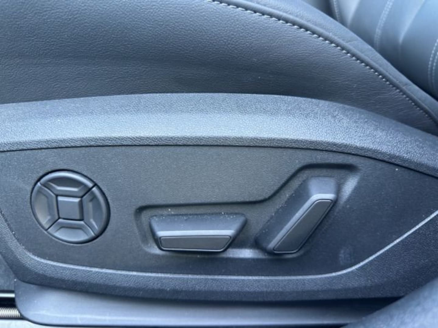 Bild über Audi A6 Avant edition one TDI quattro 150 kW S tronic - für weitere Informationen kontaktieren Sie den Audi Partner