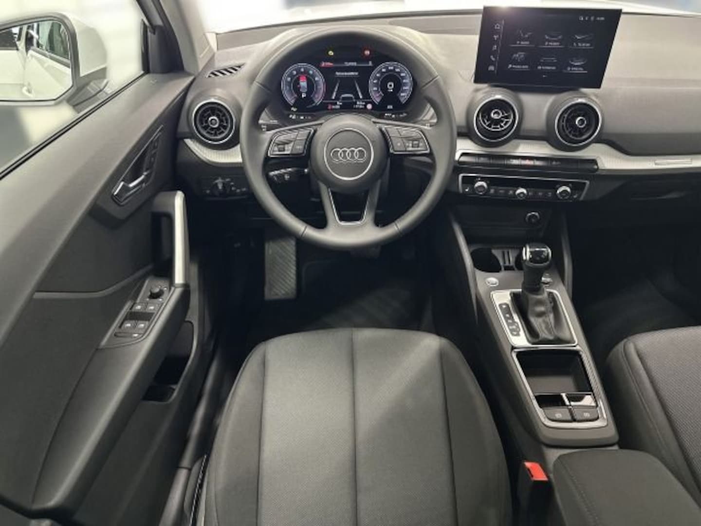 Bild über Audi Q2 advanced 35 TFSI S tronic - für weitere Informationen kontaktieren Sie den Audi Partner