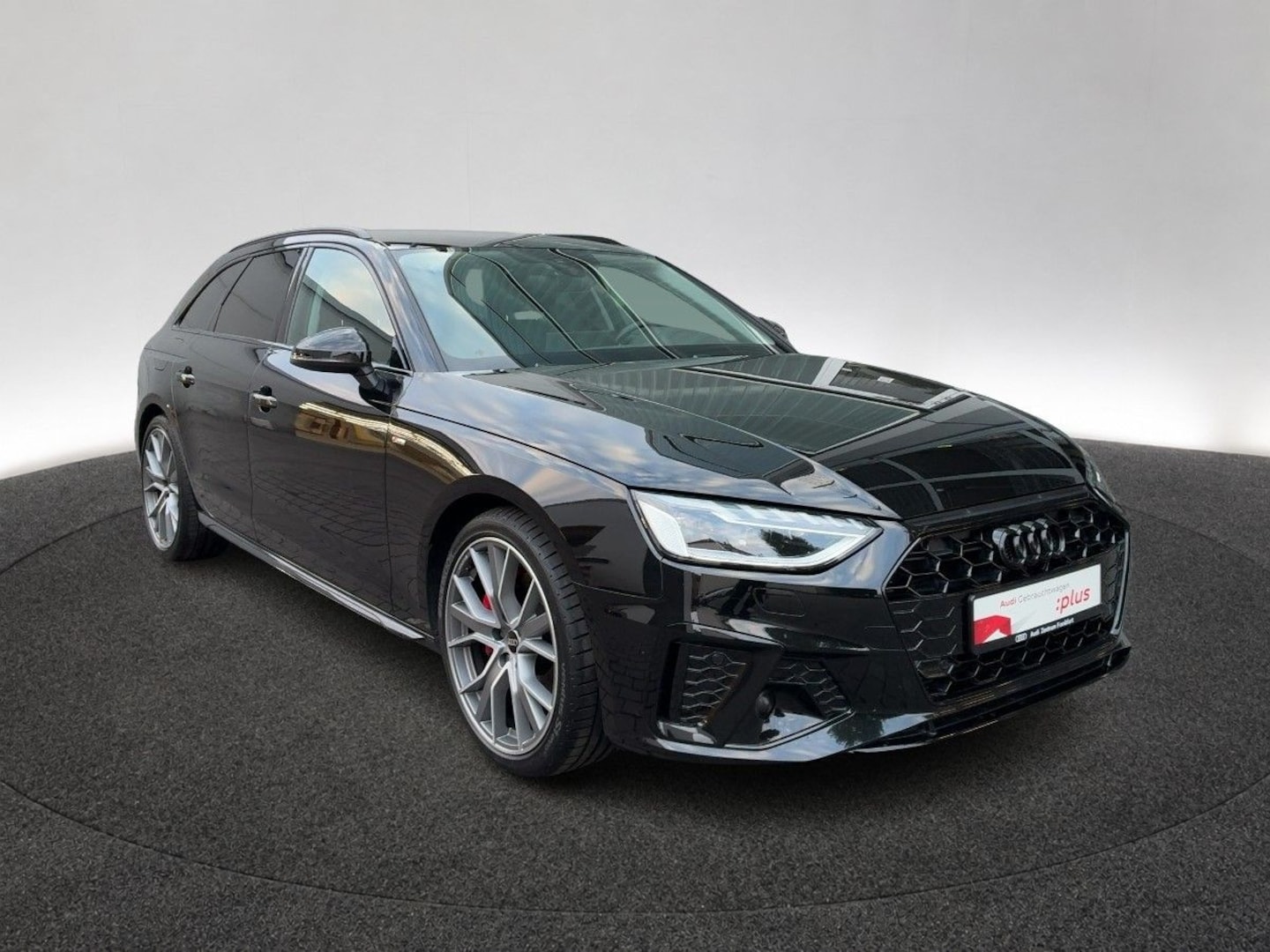 Bild über Audi A4 Avant S line 40 TFSI S tronic - für weitere Informationen kontaktieren Sie den Audi Partner