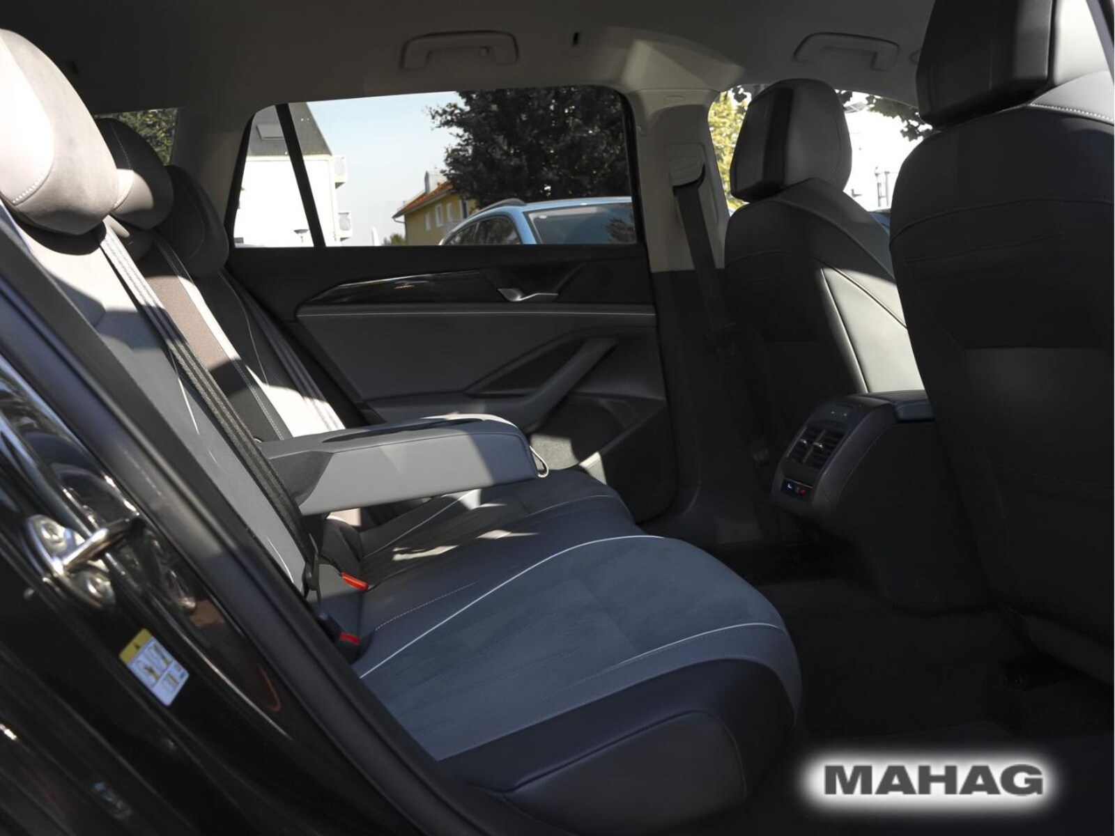 Volkswagen Passat – Bild 14