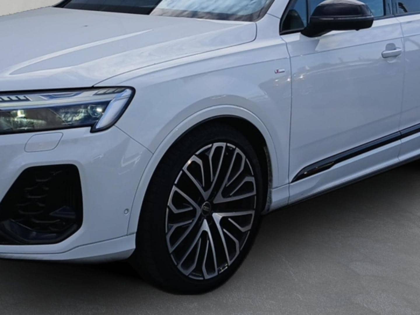 Bild über Audi Q7 SUV S line business TFSI quattro 250 kW tiptronic - für weitere Informationen kontaktieren Sie den Audi Partner