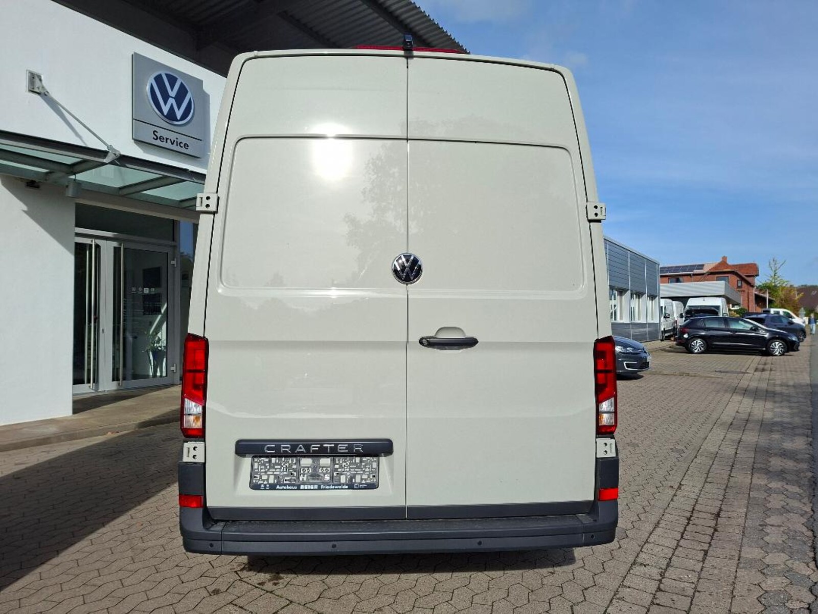 Volkswagen Crafter Kasten mittlerer Radstand – Bild 6