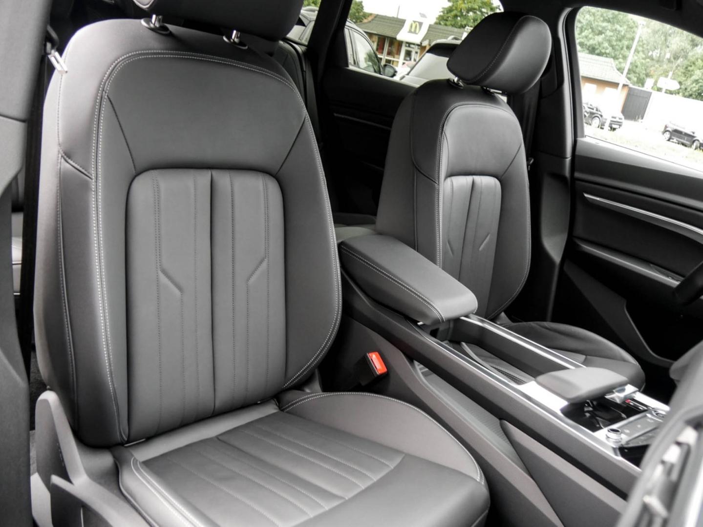 Image about Audi Q8 e-tron advanced 55 e-tron quattro