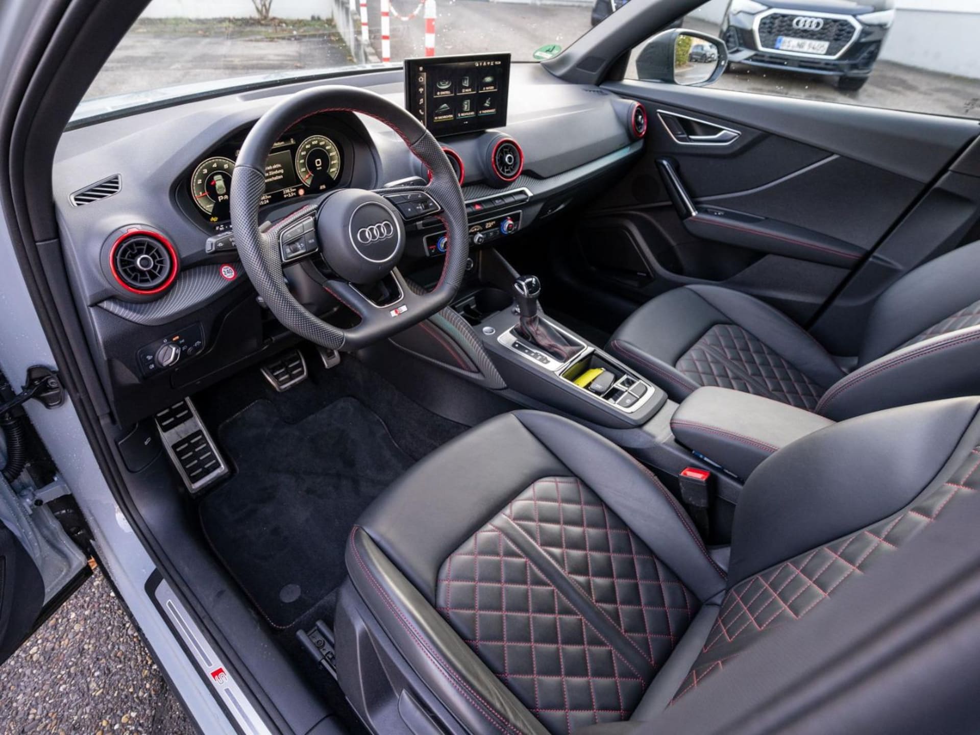 Audi Q2 S line