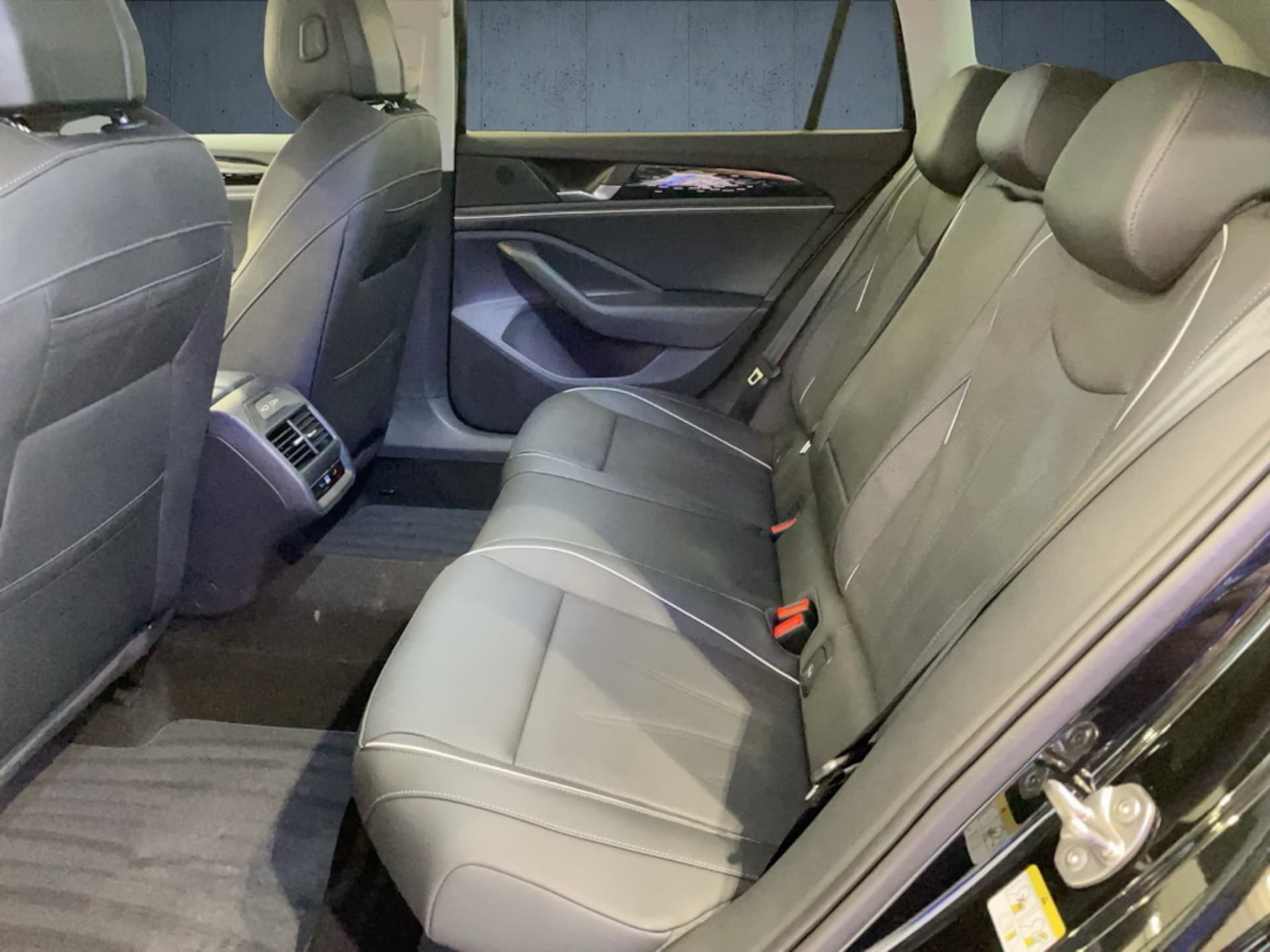 Volkswagen Passat Business