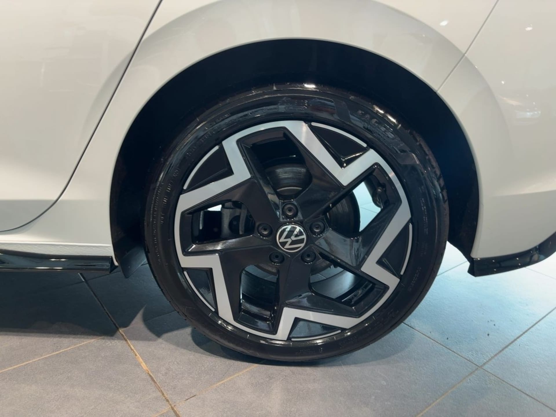 Volkswagen Golf R-Line