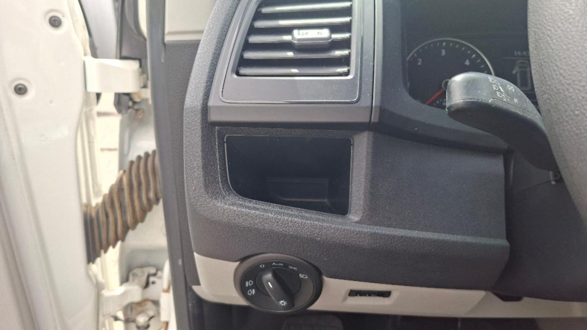 Volkswagen T6 Transporter Kasten kurzer Radstand