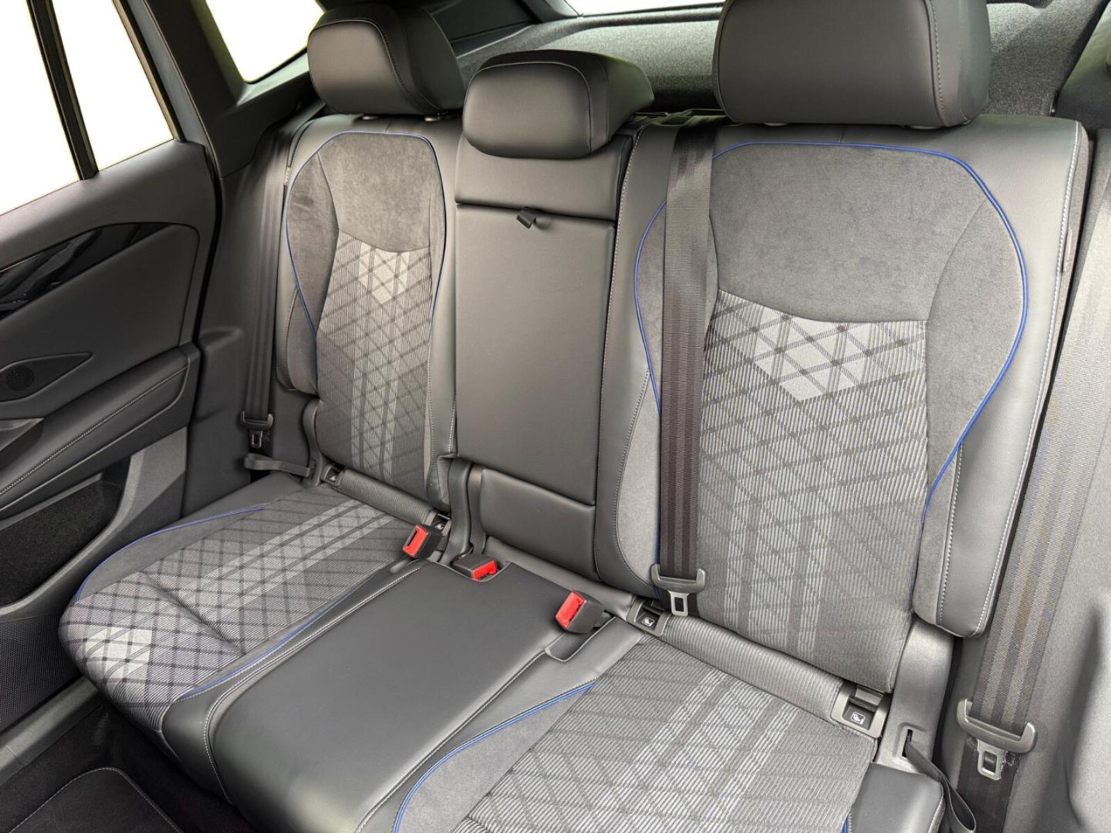 Volkswagen Tiguan – Bild 10
