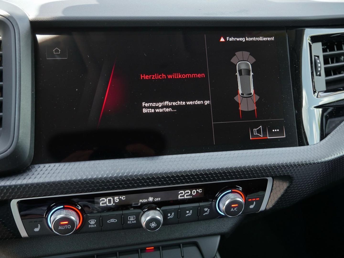 Bild über Audi A1 Sportback advanced 25 TFSI Schaltgetriebe - für weitere Informationen kontaktieren Sie den Audi Partner