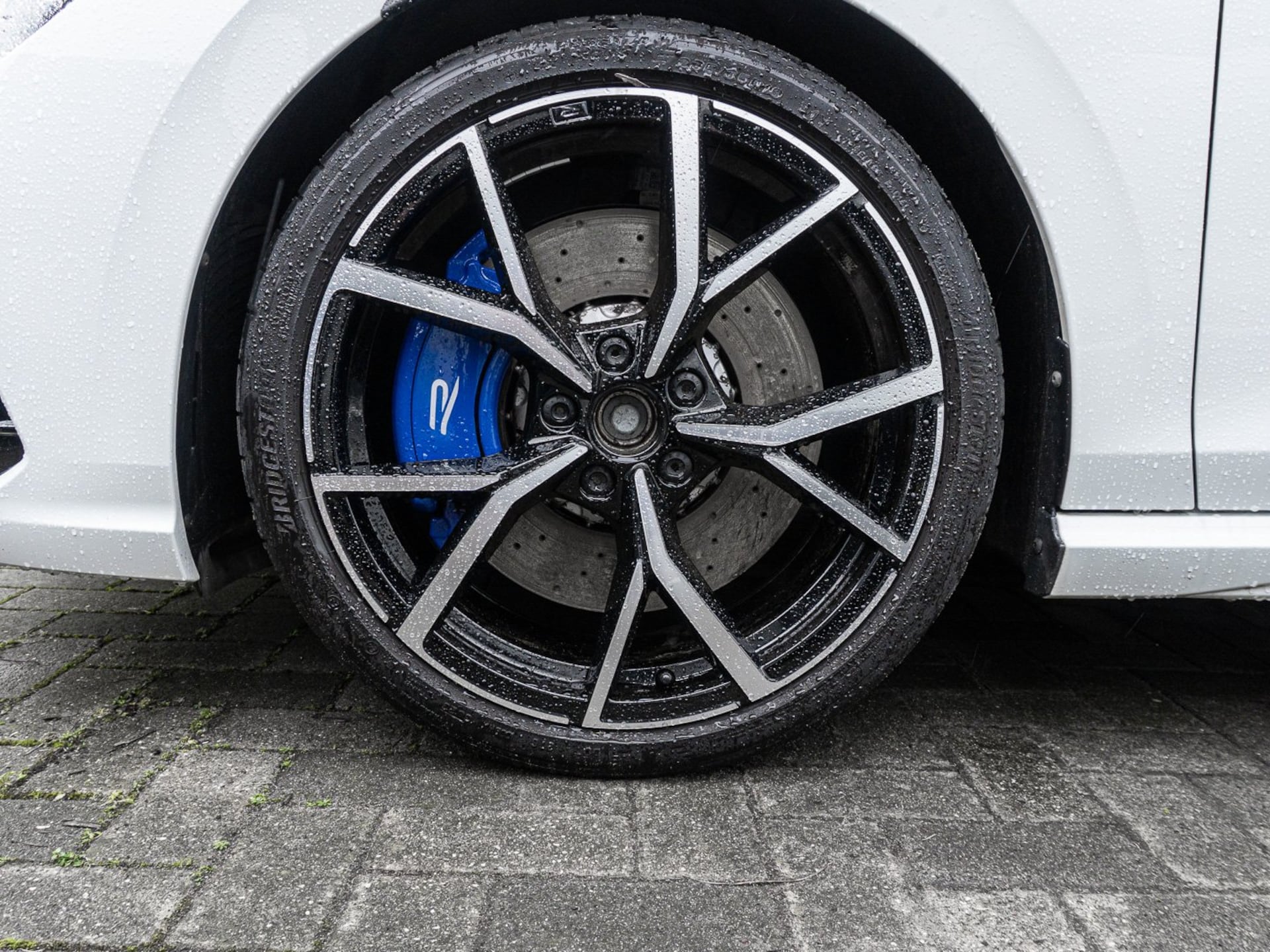 Volkswagen Golf R