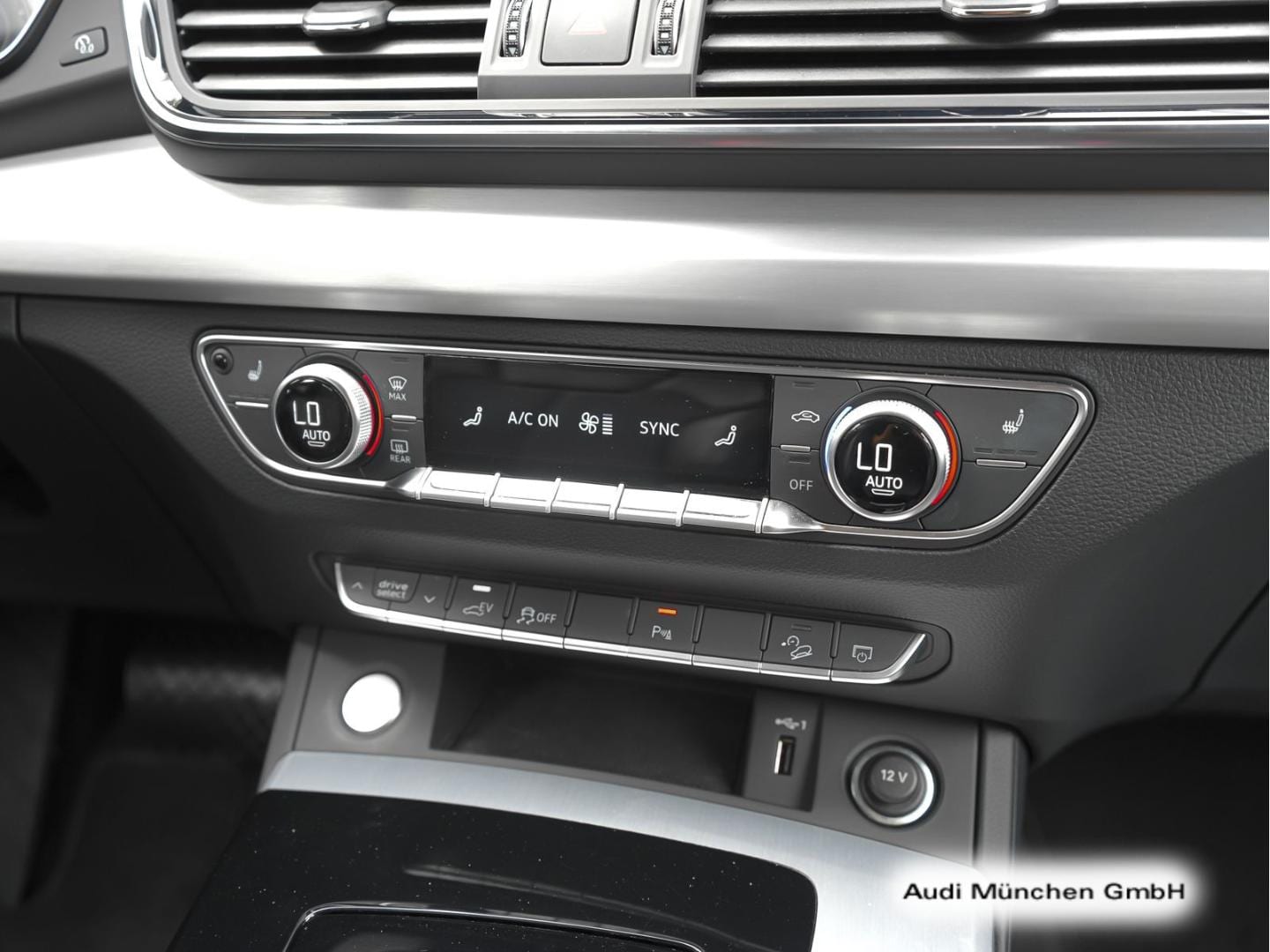 Bild über Audi Q5 TFSI e S line 55 TFSI e quattro S tronic - für weitere Informationen kontaktieren Sie den Audi Partner