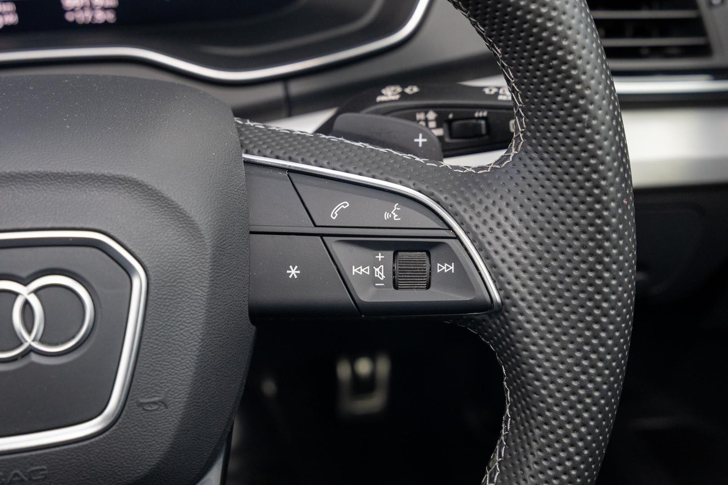 Image about Audi Q5 Sportback 45