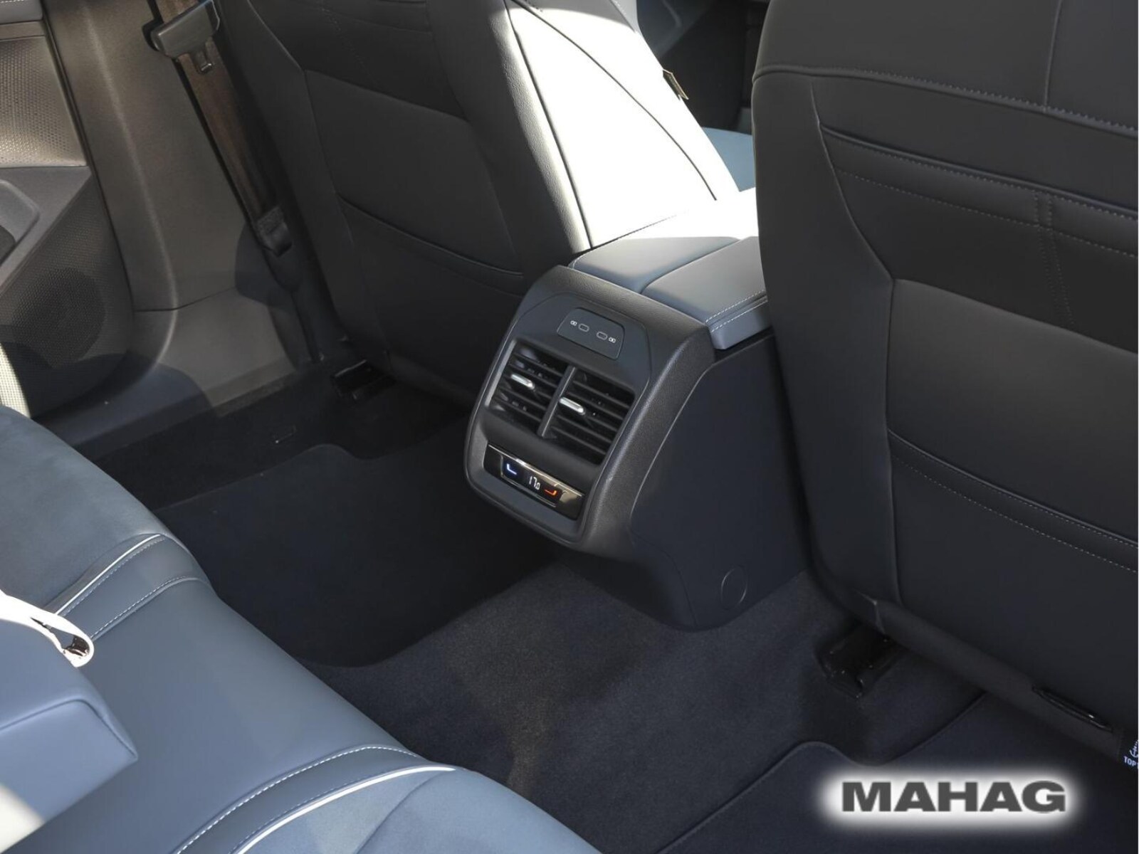Volkswagen Passat – Bild 15
