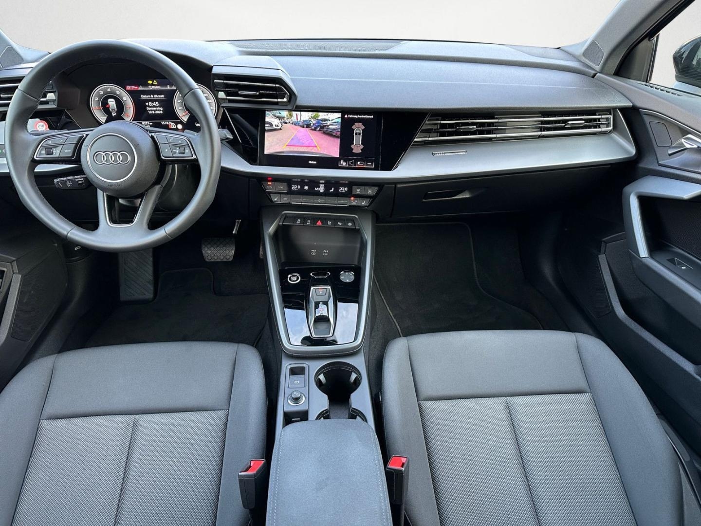 Bild über Audi A3 Sportback 30 TFSI S tronic - für weitere Informationen kontaktieren Sie den Audi Partner