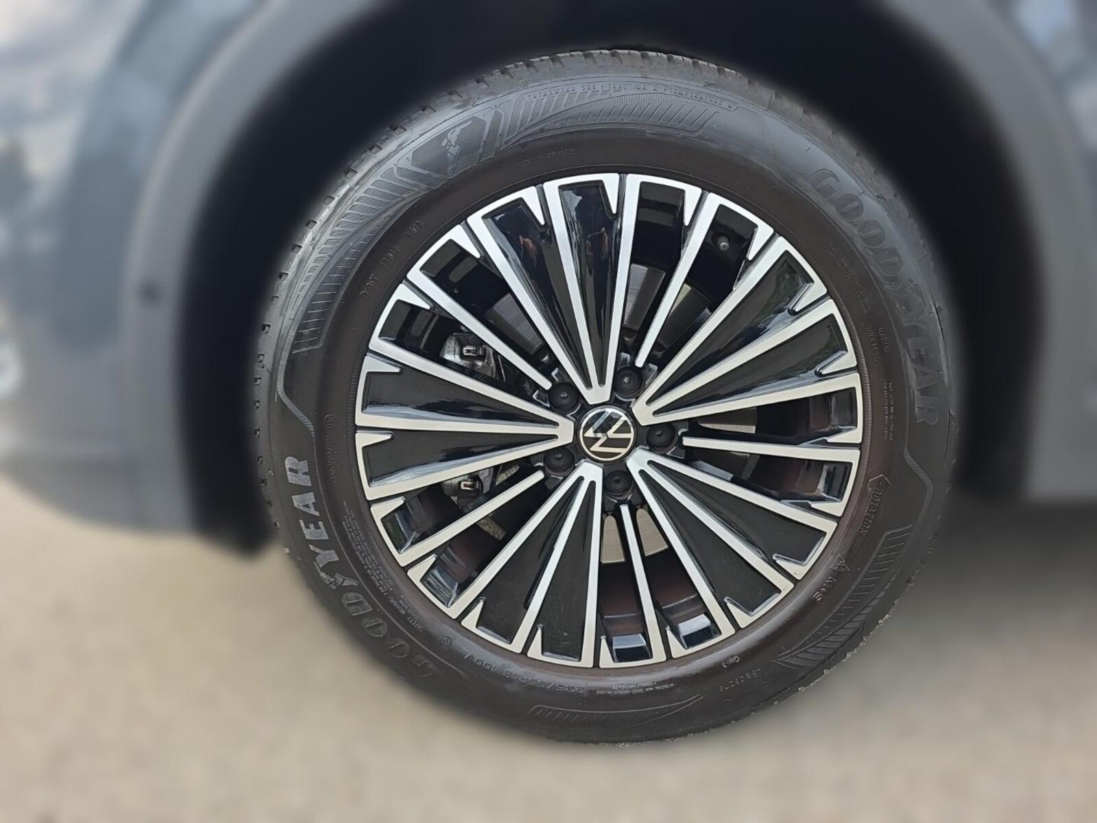 Volkswagen Tiguan – Bild 8