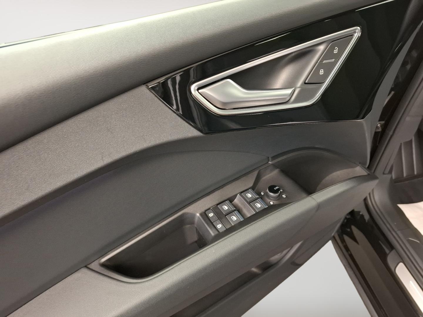 Image about Audi Q4 e-tron 40 e-tron