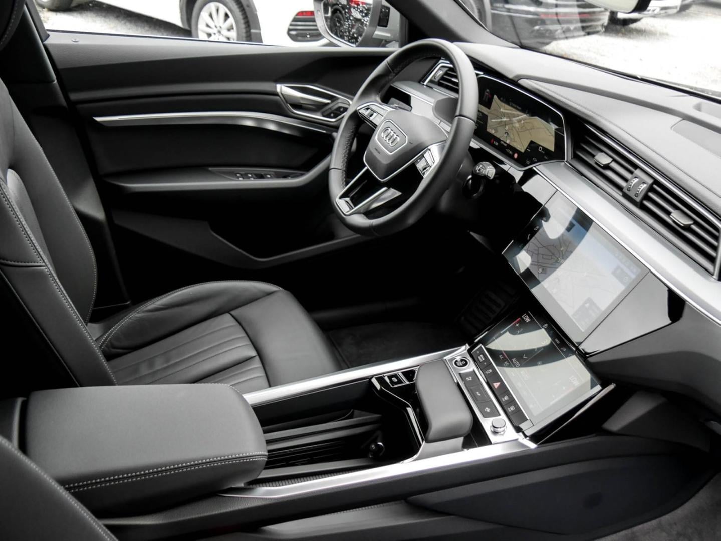 Image about Audi Q8 e-tron advanced 55 e-tron quattro
