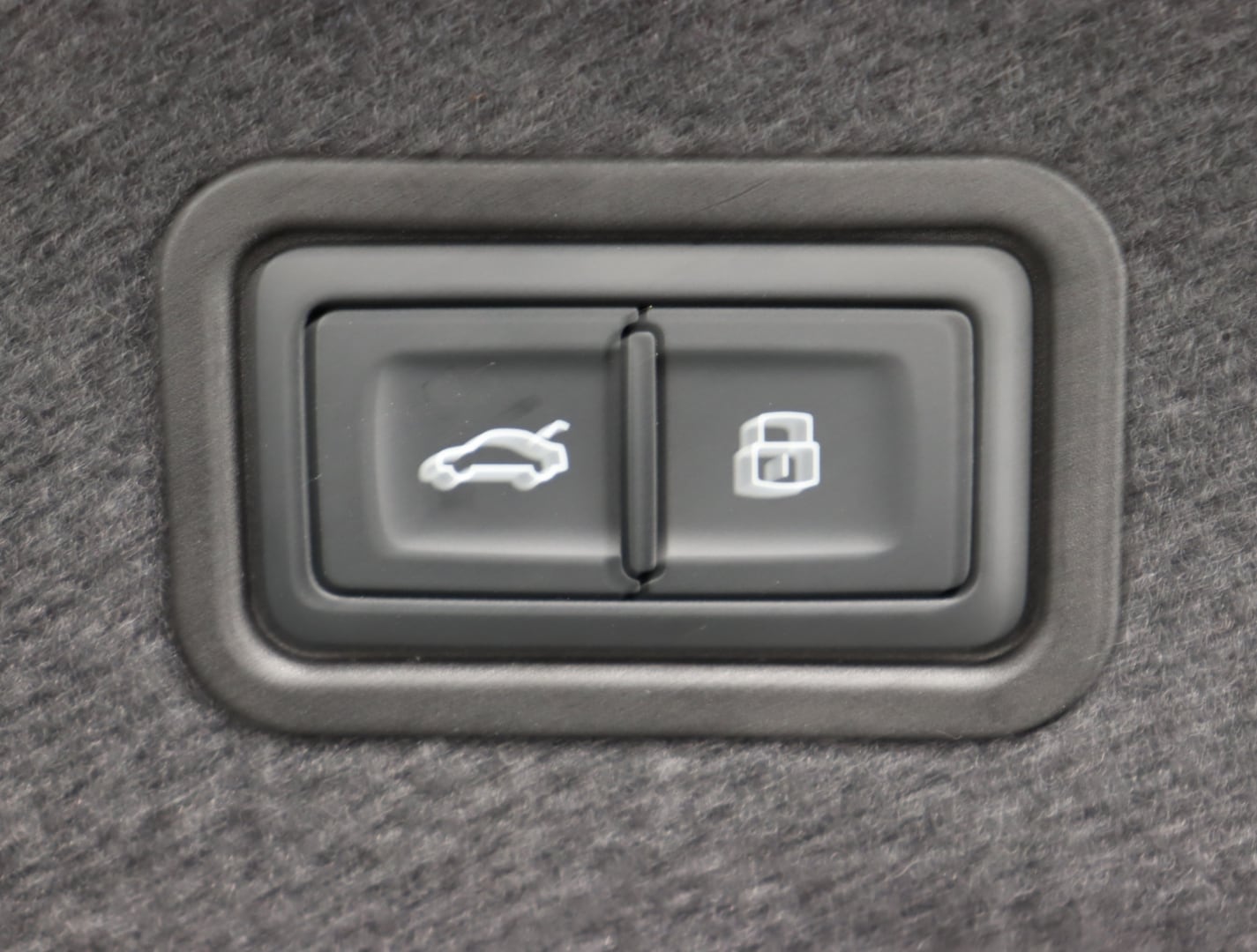 Bild über Audi A8 50 TDI quattro tiptronic - für weitere Informationen kontaktieren Sie den Audi Partner