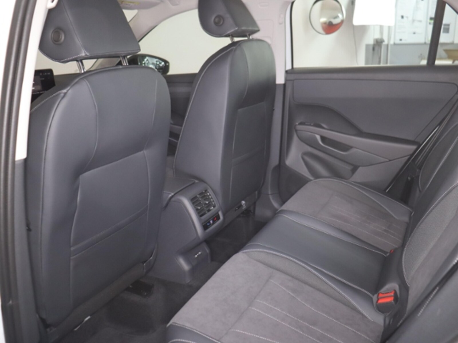 Volkswagen T-Roc – Bild 14