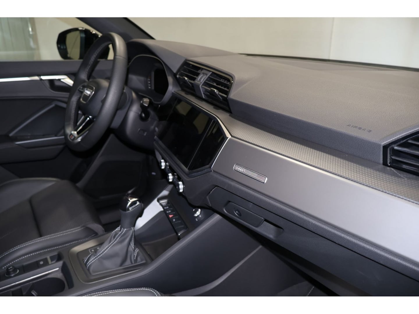Bild über Audi Q3 Sportback S line 35 TDI S tronic - für weitere Informationen kontaktieren Sie den Audi Partner