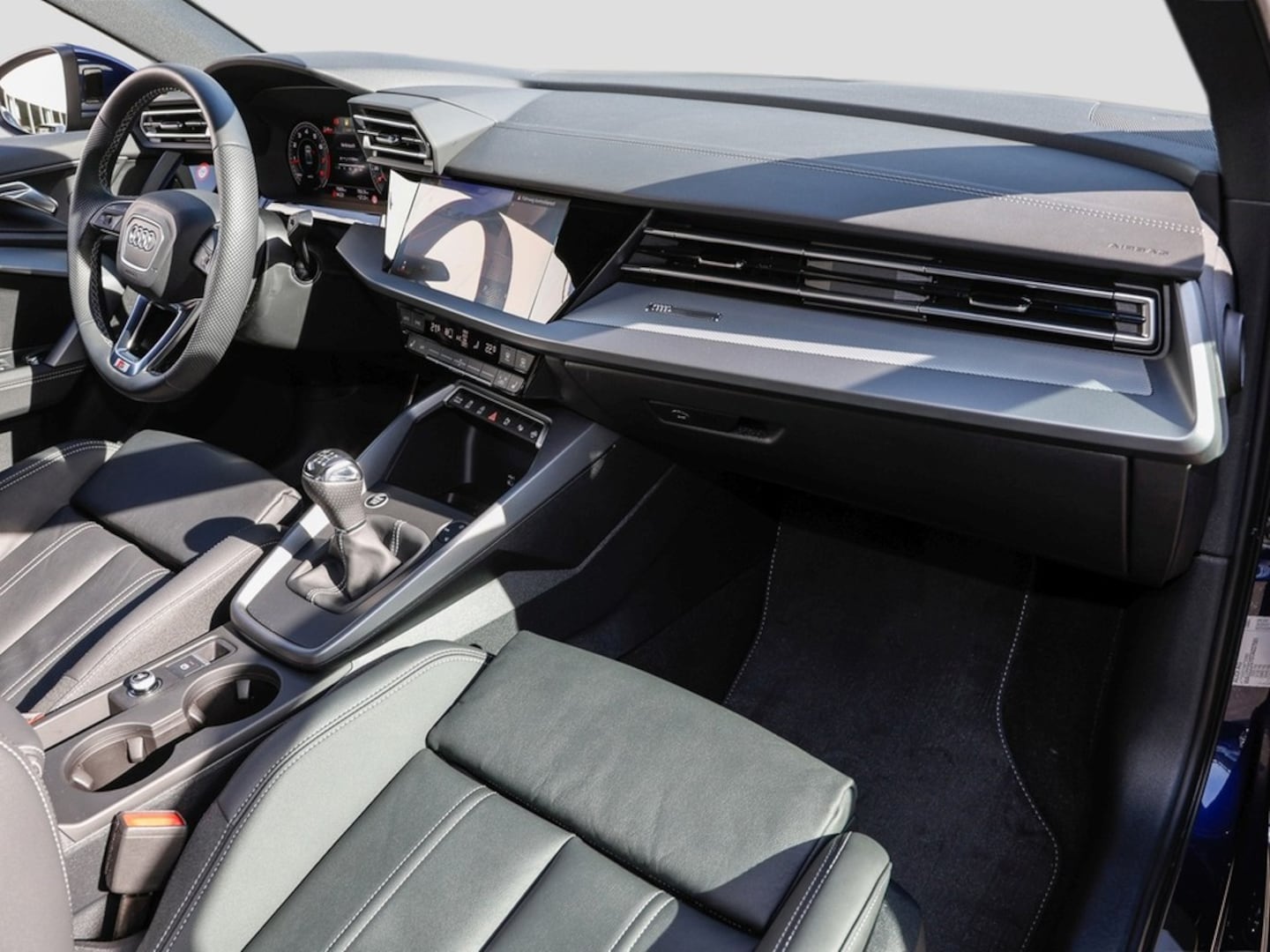 Bild über Audi A3 Limousine TFSI Schaltgetriebe - für weitere Informationen kontaktieren Sie den Audi Partner