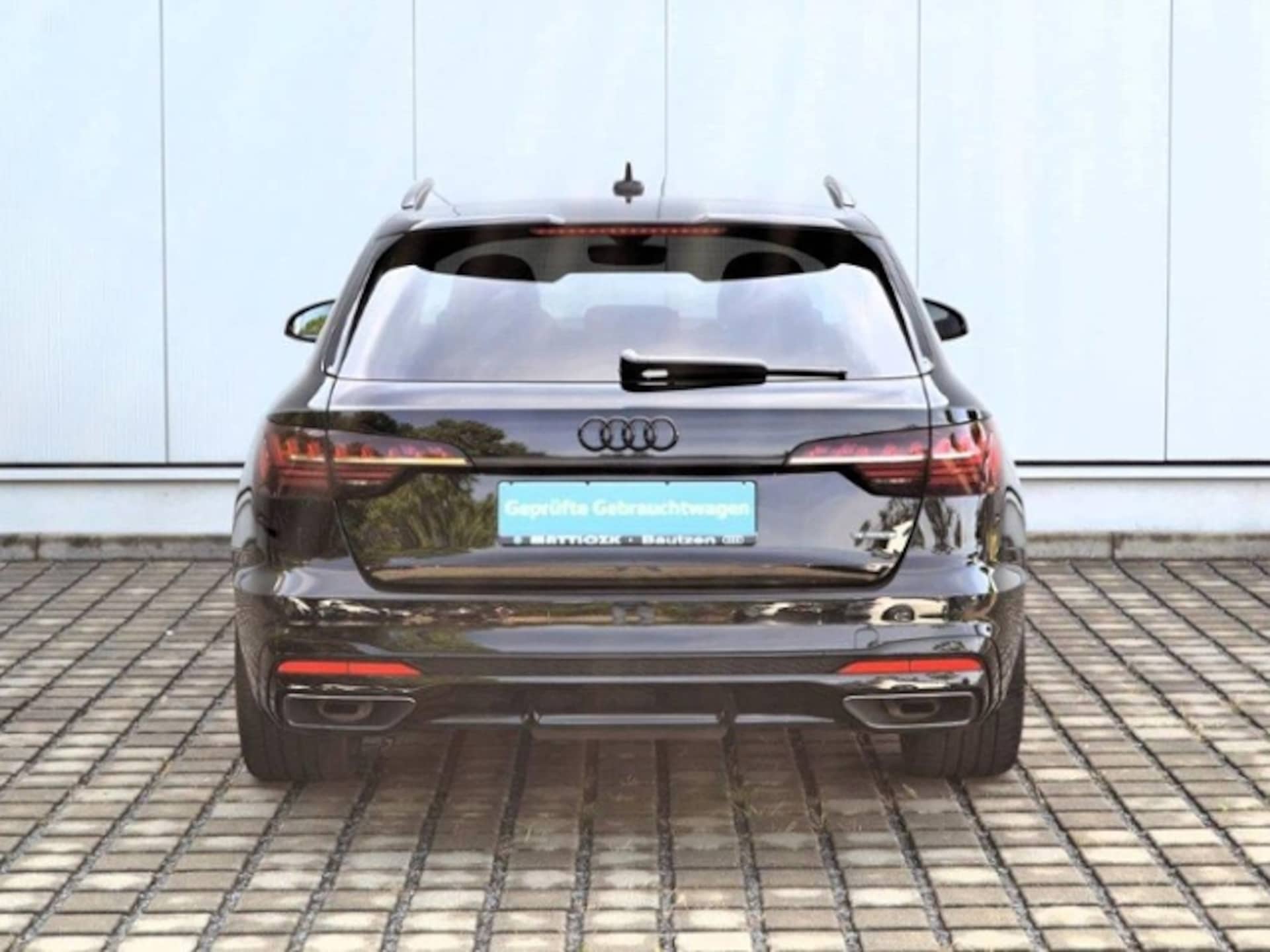 Audi A4 Avant S line
