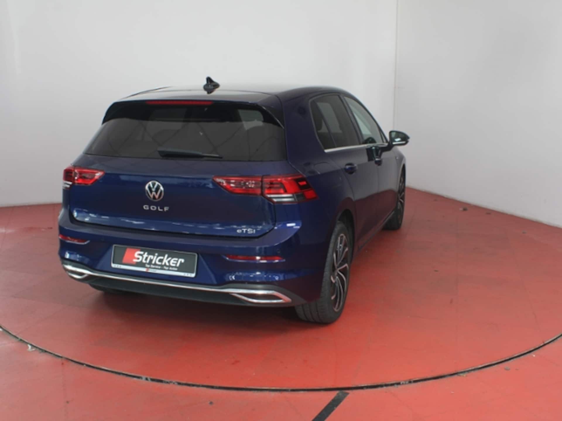 Volkswagen Golf Style