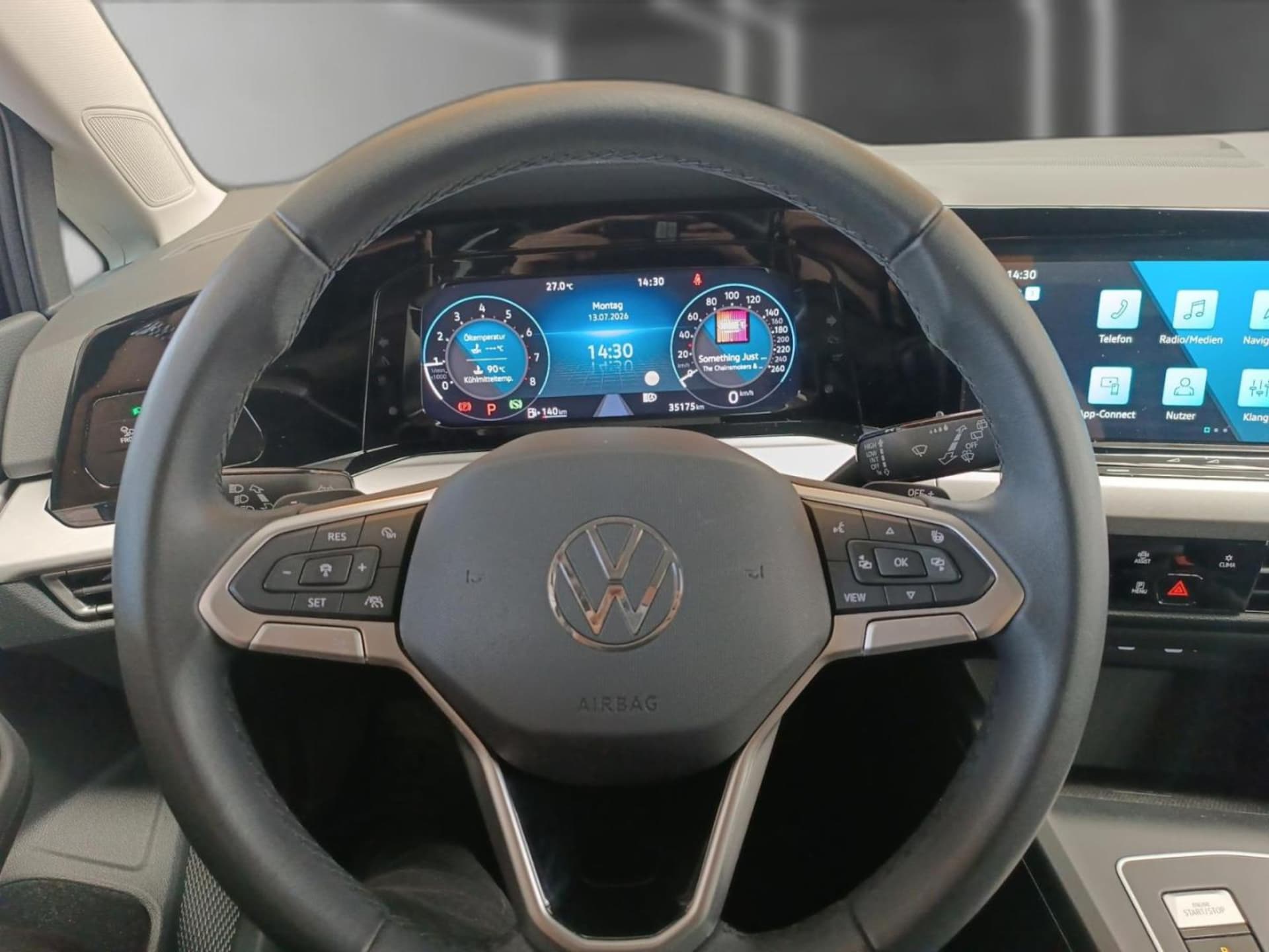 Volkswagen Golf Variant Life