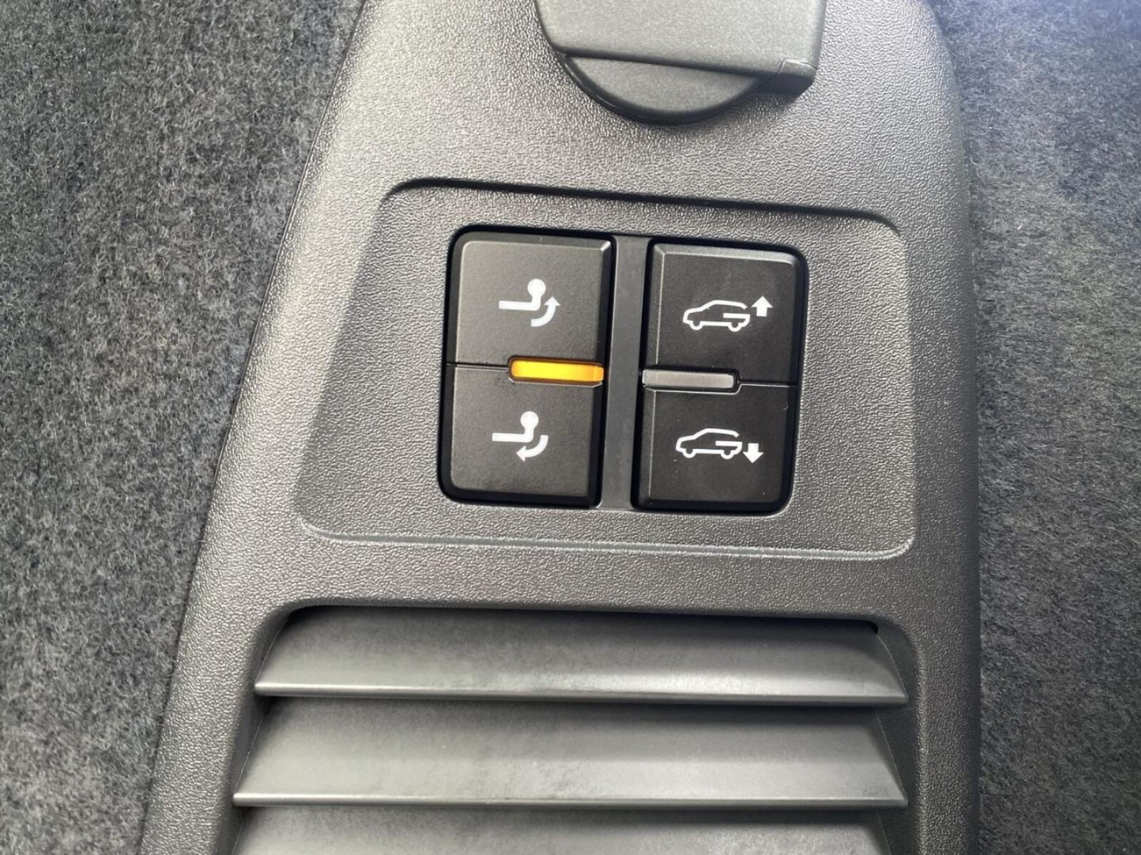 Volkswagen Touareg – Bild 14