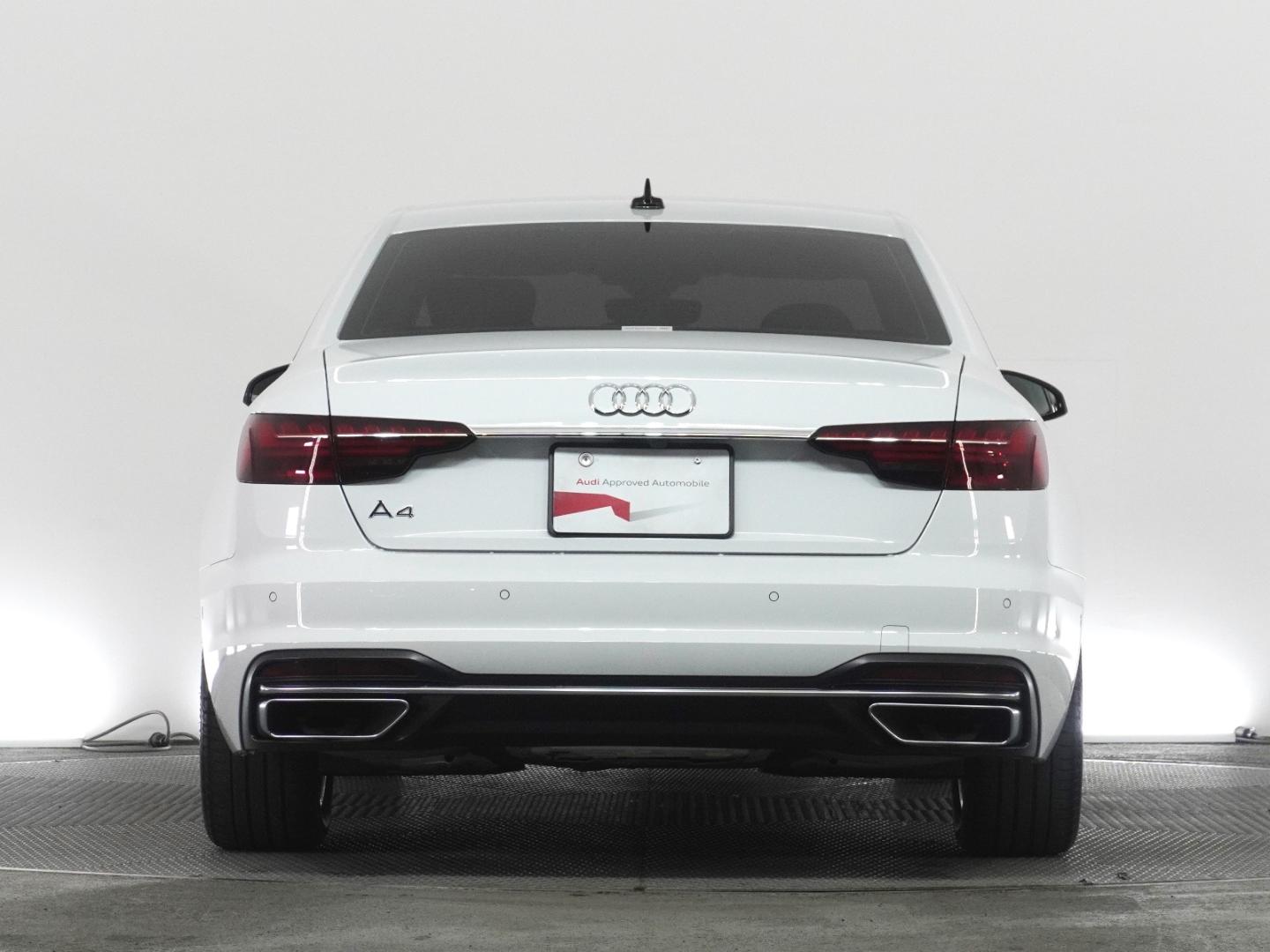 Audi A4 Sedan