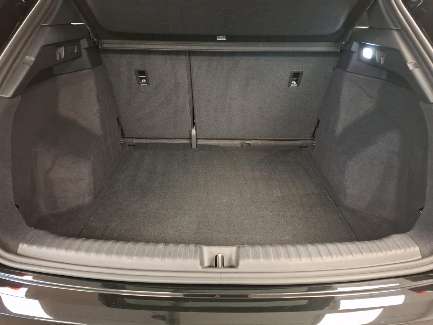 Image about Audi Q4 e-tron 40 e-tron