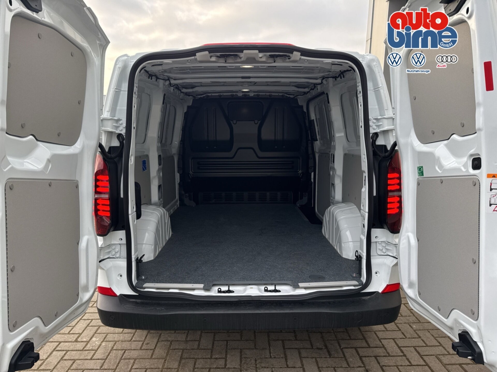Volkswagen Transporter Kasten kurzer Radstand