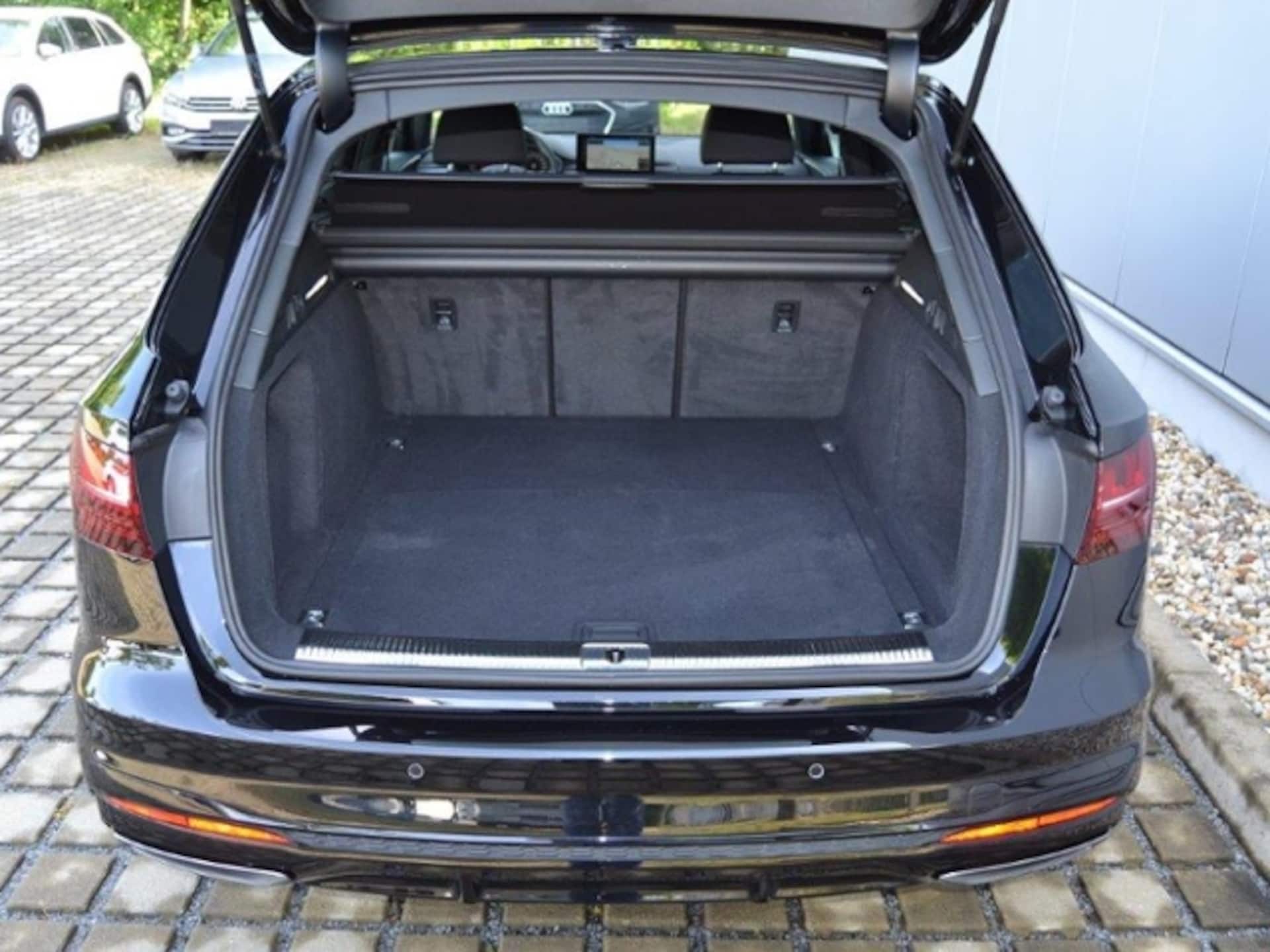 Audi A4 Avant S line