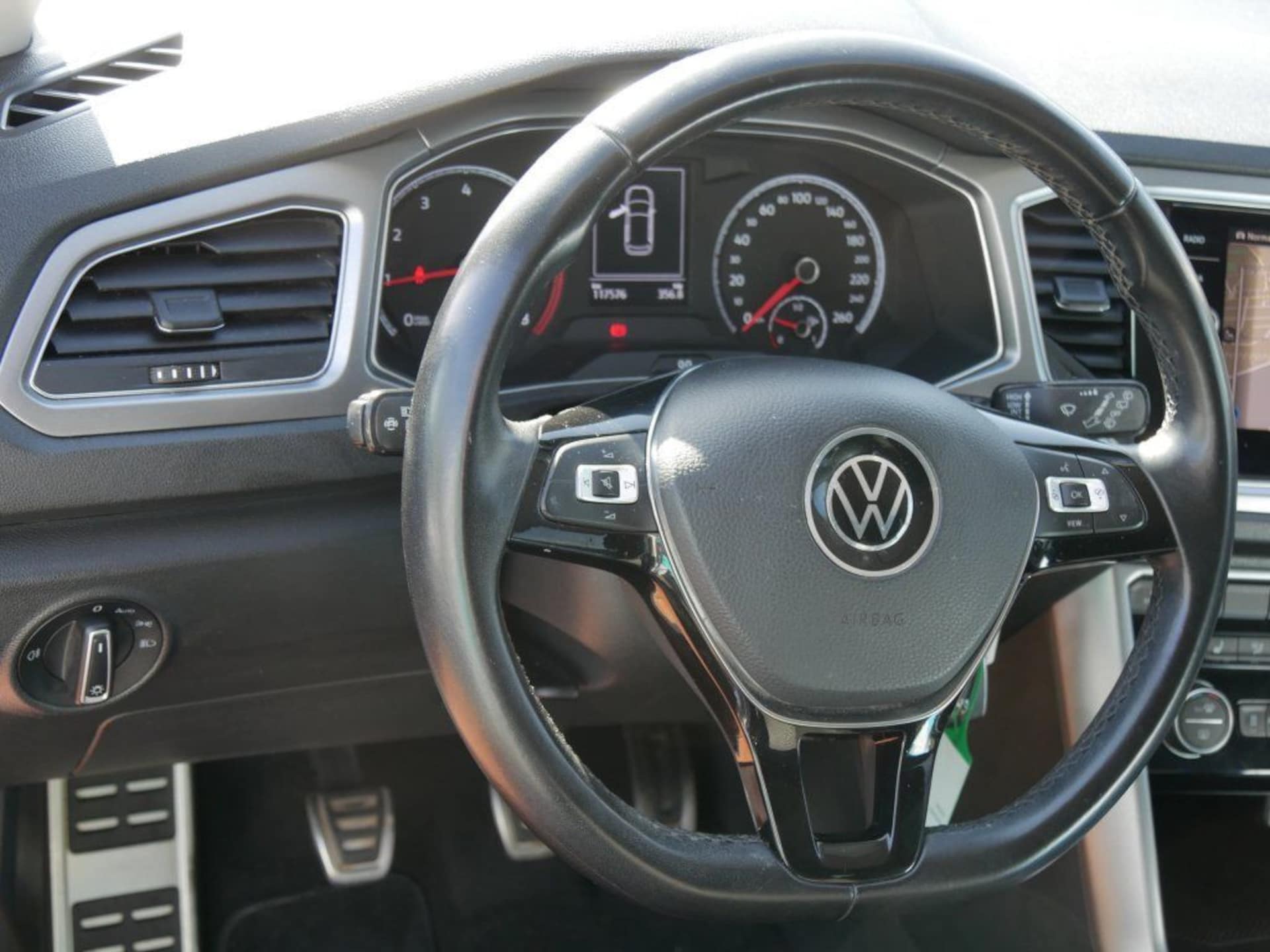 Volkswagen T-Roc Active