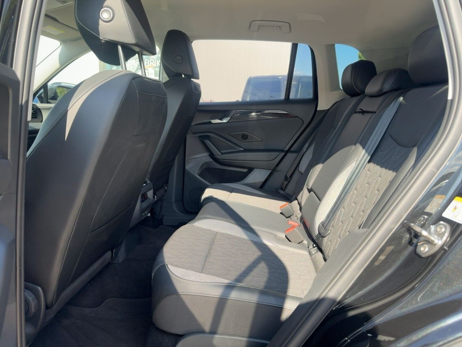 Volkswagen Tiguan – Bild 11