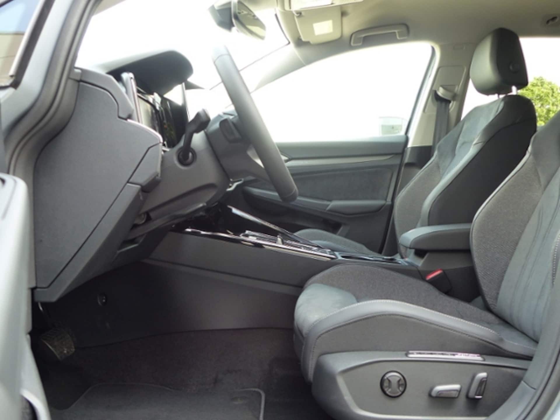 Volkswagen Golf Variant Style