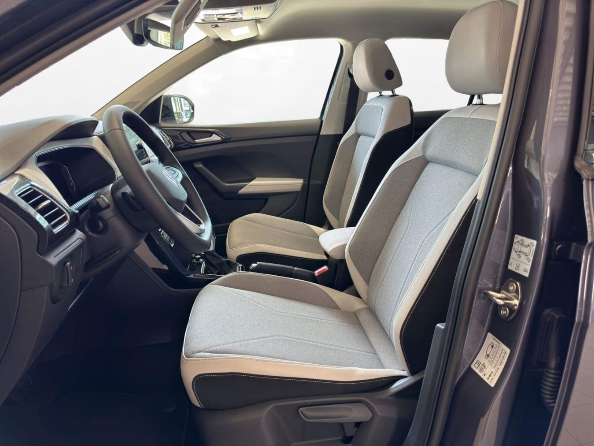 Volkswagen T-Cross Style