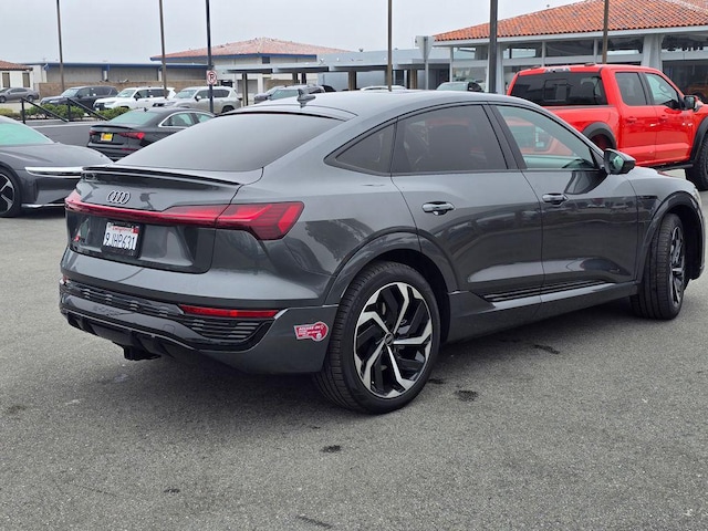 2024 Audi Q8 Sportback e-tron