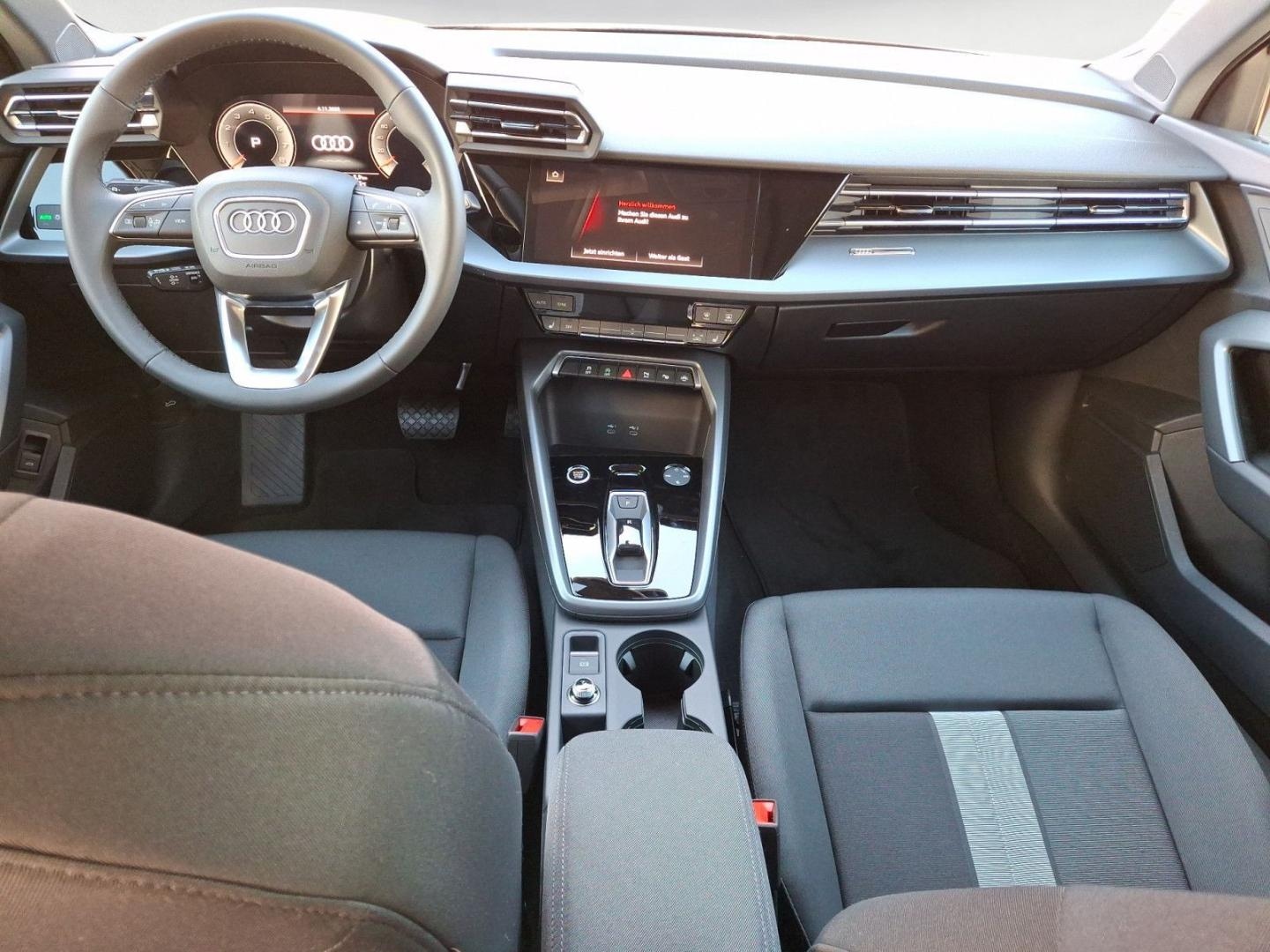 Bild über Audi A3 Sportback TFSI 110 kW S tronic - für weitere Informationen kontaktieren Sie den Audi Partner
