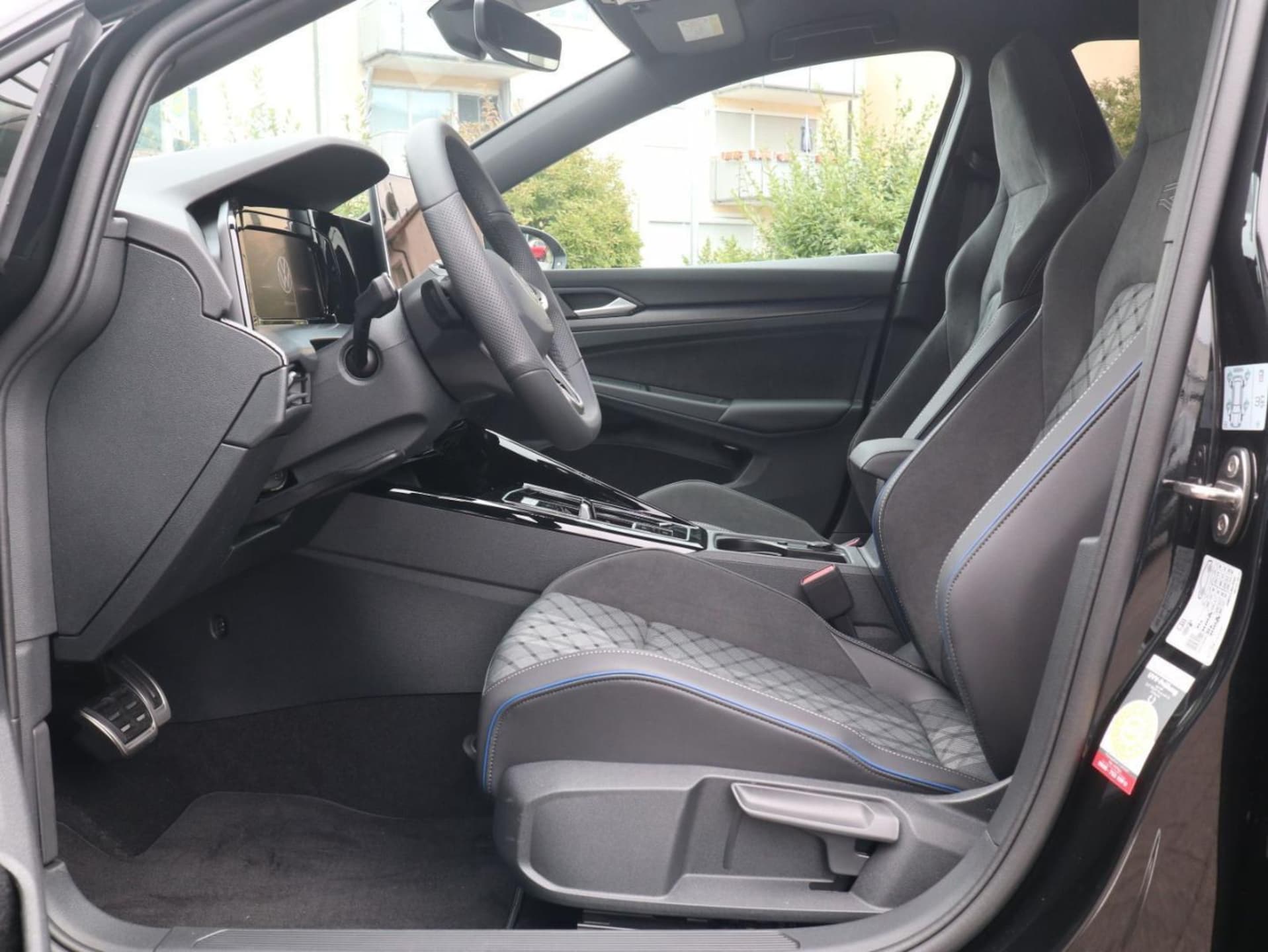 Volkswagen Golf R-Line