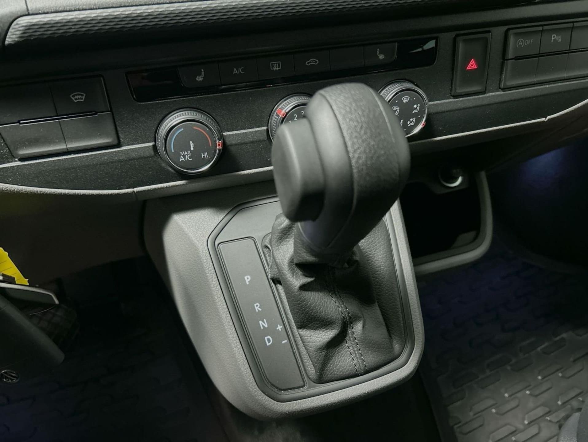 Volkswagen T6.1 Transporter Kasten kurzer Radstand