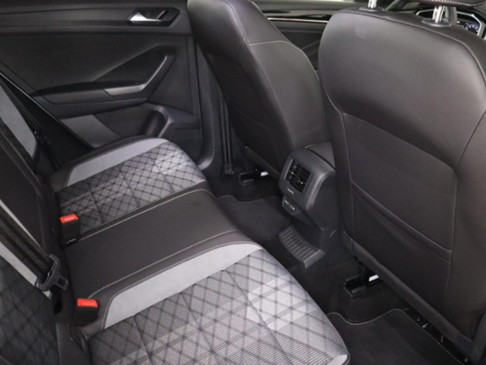 Volkswagen T-Roc – Bild 14
