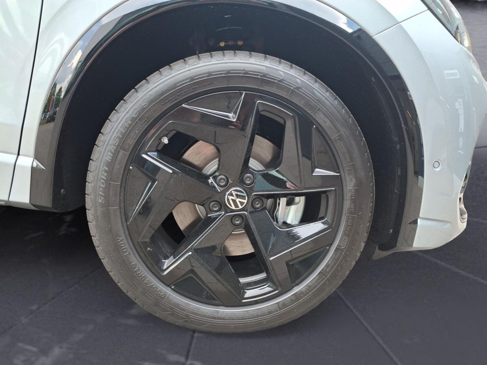 Volkswagen Tiguan – Bild 11
