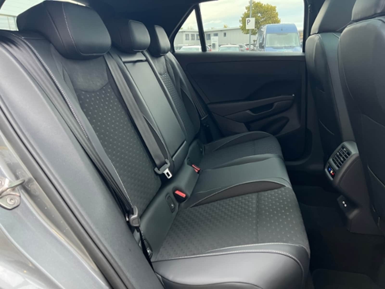 Volkswagen T-Roc – Bild 11