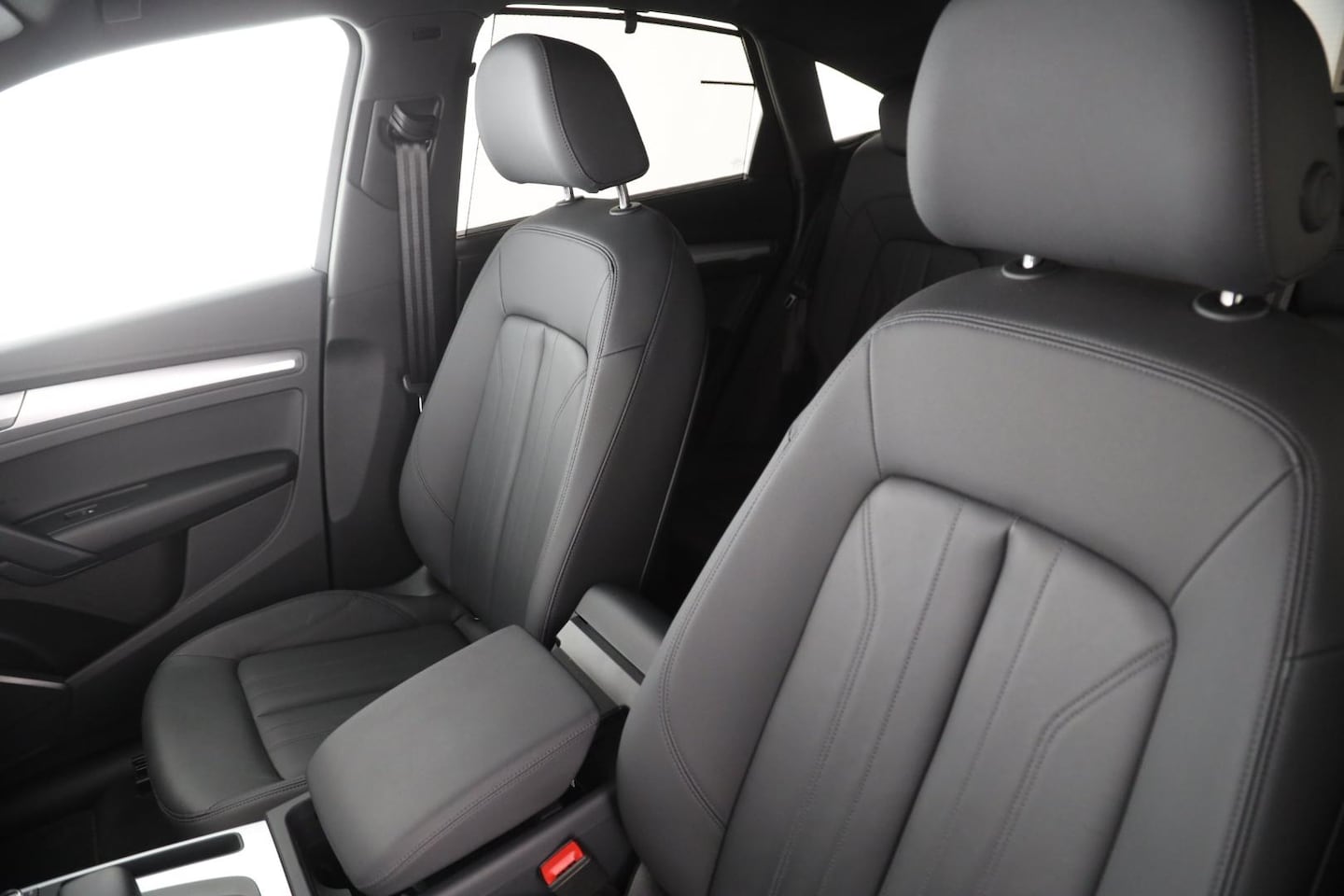 Bild über Audi Q5 Sportback 40 TFSI quattro S tronic - für weitere Informationen kontaktieren Sie den Audi Partner