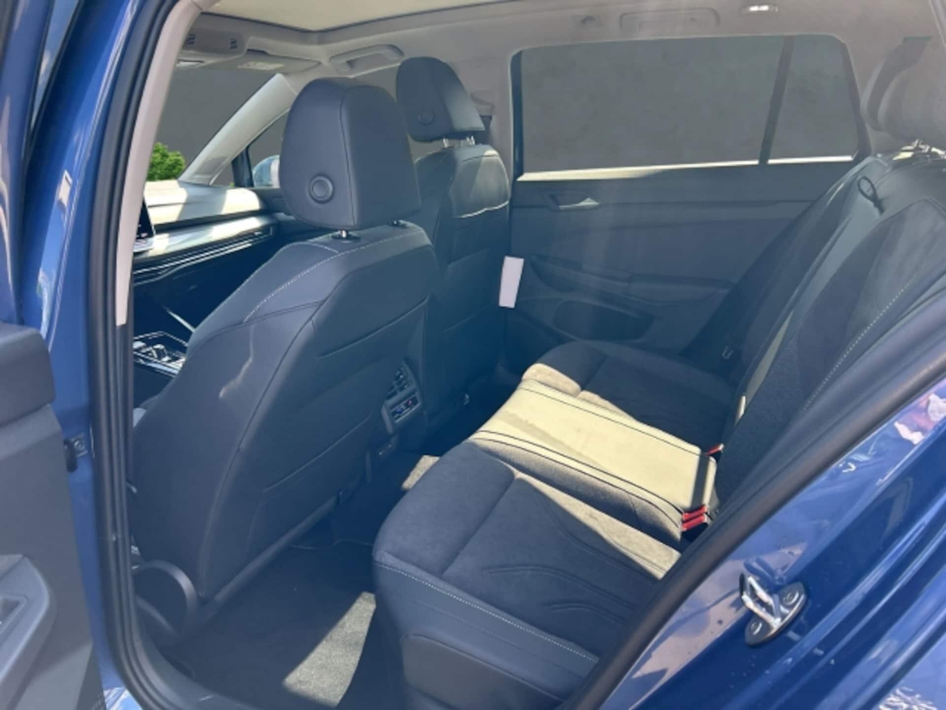 Volkswagen Golf Variant Style