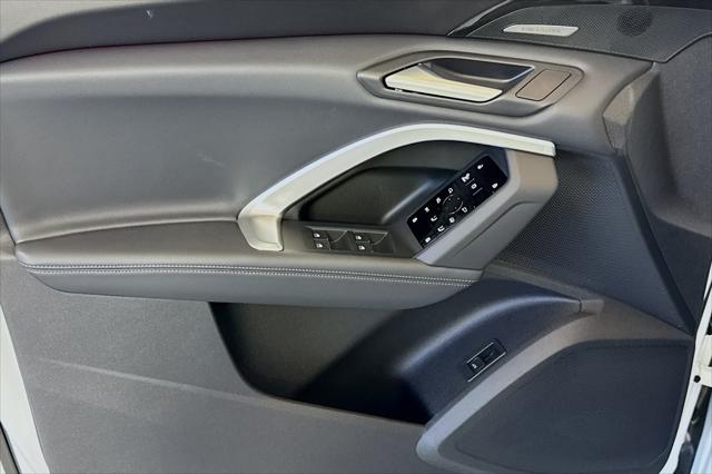 2025 Audi Q5 Premium Plus - Photo 16